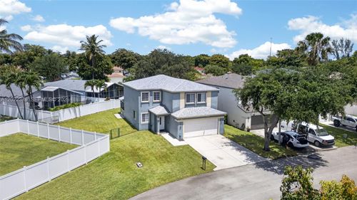 1235 Sw 46th Ter, Deerfield Beach, FL, 33442-8275 | Card Image