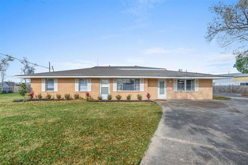 1233 Texas St, Sulphur, LA, 70663-3622 | Card Image