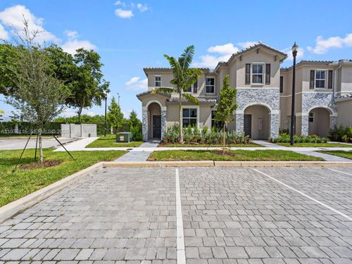 1505 Se 27th Rd, Homestead, FL, 33035-2526 | Card Image