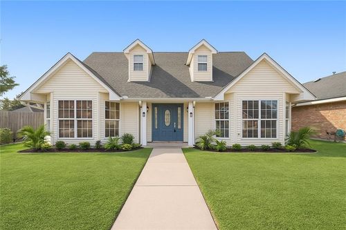 3200 Bradbury St, Meraux, LA, 70075-2233 | Card Image