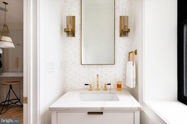 1722 Q St Nw, Townhouse with 6 bedrooms, 5 bathrooms and null parking in WASHINGTON DC | Image 10