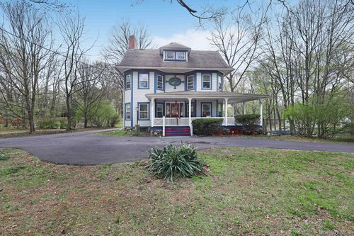 832 Bloomingburg Rd, Bloomingburg, NY, 12721-2920 | Card Image