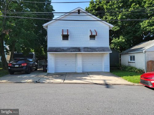 102 W Elbon Rd, BROOKHAVEN, PA, 19015-3125 | Card Image