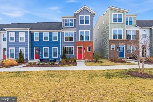 330 Furgeson Ln, FREDERICK, MD, 21702-4943 | Card Image