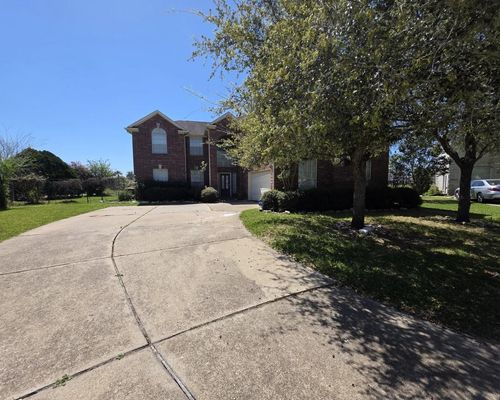 2706 Sterling Fields Dr, Pearland, TX, 77584-8160 | Card Image