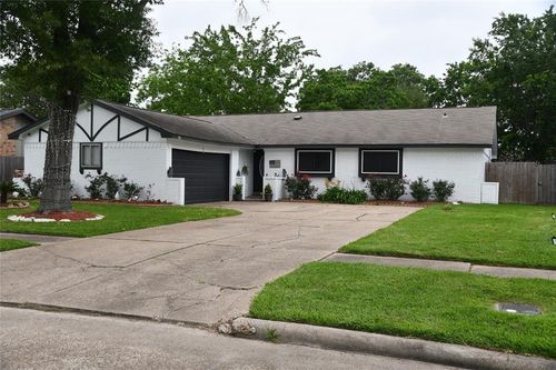 731 Voyager Drive, Houston, TX, 77062 | Card Image