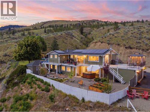 899 Ida Lane, Kamloops, BC, V2B6V2 | Card Image