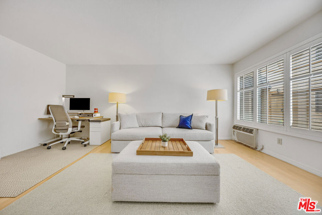 Residential in Los Angeles 4