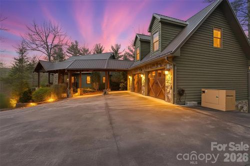 1721 Meadow Rd, Ferguson, NC, 28624-9021 | Card Image