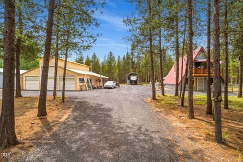 53619 Day Rd, La Pine, OR, 97739-9028 | Card Image