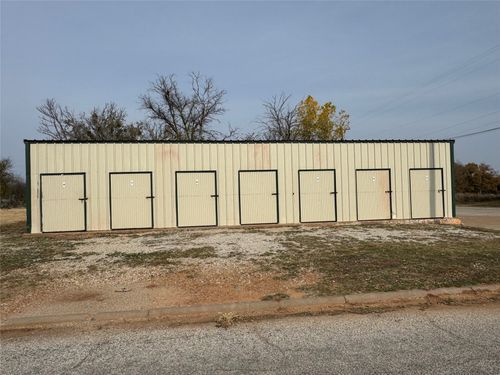 520 S Avenue C, Olney, TX, 76374-2126 | Card Image
