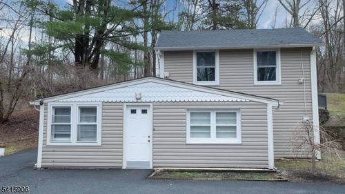 21 Greendale Rd, Newton, NJ, 07860-6055 | Card Image