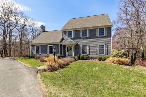 34 Bruschi Ln, Ridgefield, CT, 06877-6007 | Card Image
