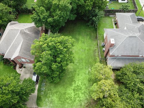 1117 Mulberry Ln, Bellaire, TX, 77401-2708 | Card Image