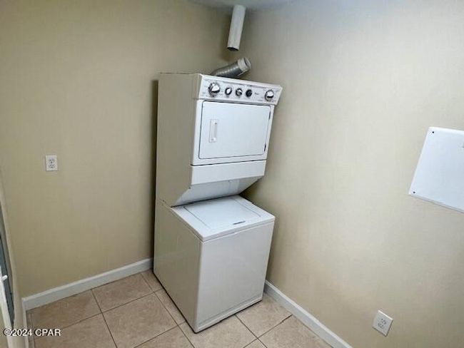 UNIT-300 - 3300 Highway 98, Condo with 3 bedrooms, 3 bathrooms and null parking in Mexico Beach FL | Image 39