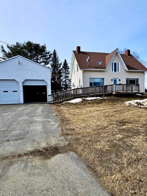 69 Smithfield Road, Norridgewock, ME, 04957 | Card Image