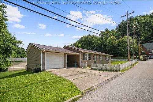 2600 Daniels Ave, South Charleston, WV, 25303-2536 | Card Image