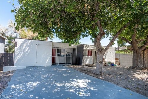 364 N 13th St, Las Vegas, NV, 89101-4156 | Card Image