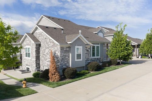6524 Barth Rd, Shawnee, KS, 66226-3510 | Card Image