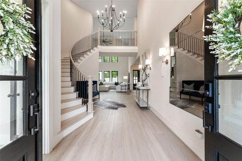 2118 Bennet Ct, Conroe, TX, 77384-5500 | Card Image