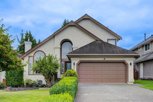 19088 63b Ave, Surrey, BC, V3S8G5 | Card Image