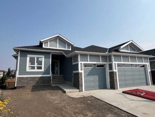 214 Monterey Bay Se, High River, AB, T1V0J7 | Card Image