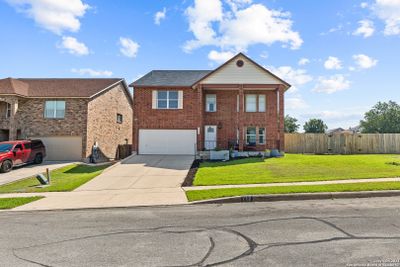 112 Springtree Field, House other with 4 bedrooms, 2 bathrooms and null parking in Cibolo TX | Image 2