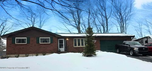 576 Arnold Dr, Jefferson Twp, PA, 18436-3255 | Card Image