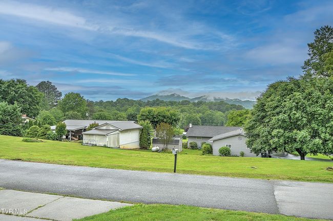 145 Linda Hts, House other with 3 bedrooms, 3 bathrooms and null parking in Fall Branch TN | Image 5