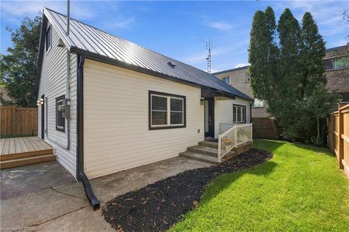 116 Dufferin St, Smithville, ON, L0R2A0 | Card Image