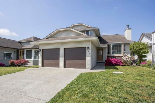 12181 Chestnut Cres, Pitt Meadows, BC, V3Y2C8 | Card Image