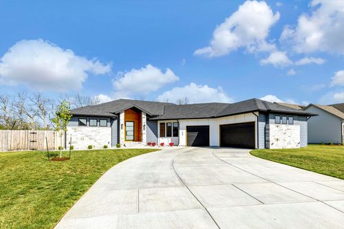198 S Ciderbluff St, Goddard, KS, 67052-9055 | Card Image