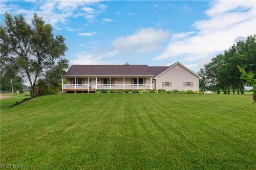 36055 Dellwood Road, Grafton, OH, 44044 | Card Image