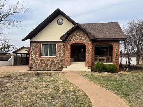 3301 Avenue U, Snyder, TX, 79549-4616 | Card Image