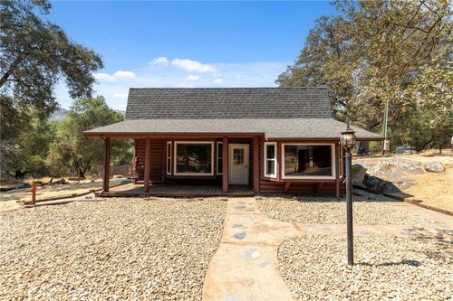 4457 Scrubby Oak Dr, Mariposa, CA, 95338-9425 | Card Image