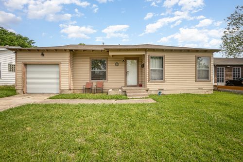 805 Bowie St, Garland, TX, 75040-4918 | Card Image