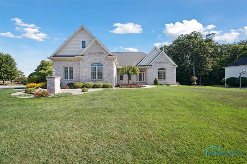 7864 Windsor Wood Ct, Maumee, OH, 43537-8926 | Card Image