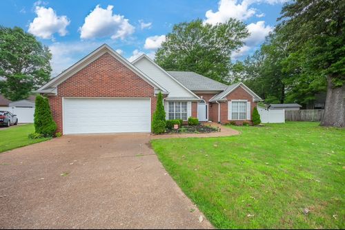 16 Churchill Cv, Jackson, TN, 38305-3532 | Card Image