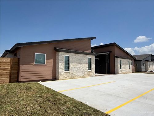unit-c-4000 Peach Ln, Weslaco, TX, 78599-4915 | Card Image