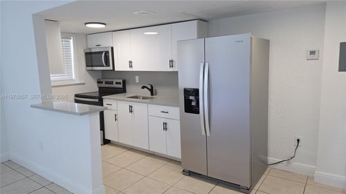 38-3901 Sw 112th Ave, Miami, FL, 33165 | Card Image