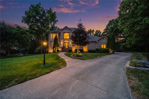 65 Countryside Dr N, Troy, OH, 45373-4567 | Card Image