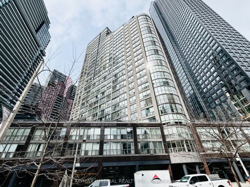 410-24 Wellesley St W, Toronto, ON, M4Y2X6 | Card Image