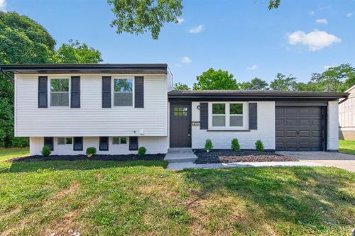 10757 Shadowridge Ln, Cincinnati, OH, 45240-3329 | Card Image