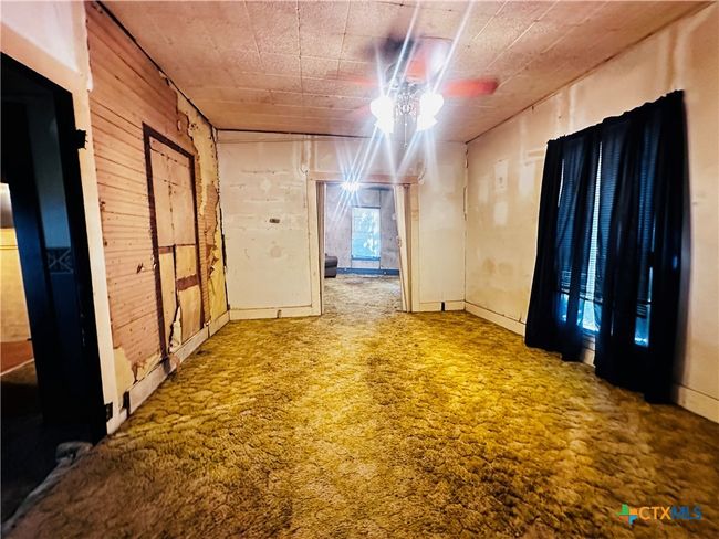 201 Maple St, House other with 3 bedrooms, 1 bathrooms and null parking in Yoakum TX | Image 15