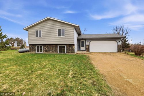 496 Evergreen Meadow Lane Sw, Montgomery, MN, 56069 | Card Image