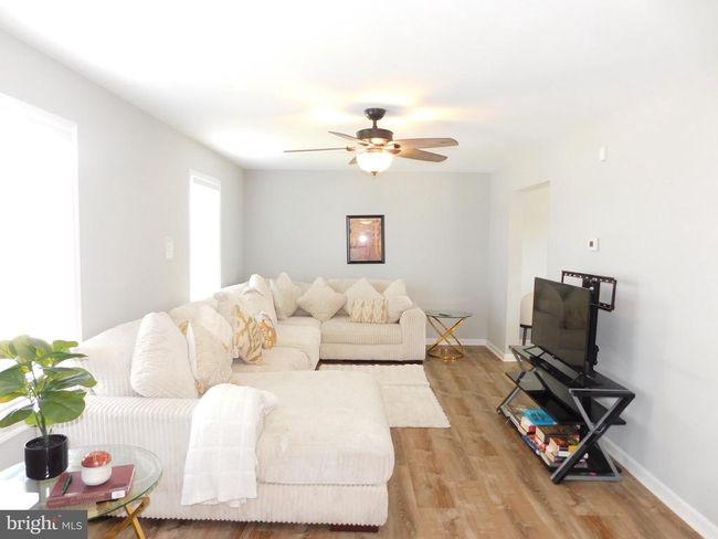 98 Crimson Ave, House other with 4 bedrooms, 3 bathrooms and null parking in TANEYTOWN MD | Image 5