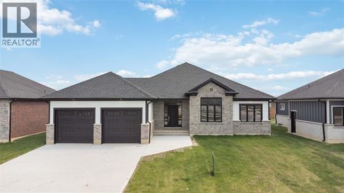 3560 Britt Boulevard, Plympton Wyoming, ON, N0N1E0 | Card Image