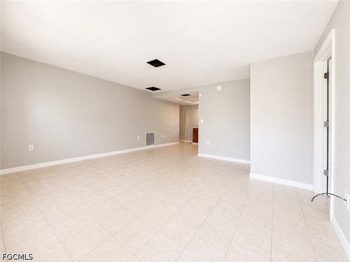 5461 11th Ave, FORT MYERS, FL, 33907-2805 | Card Image