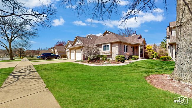 2232 Durand Dr, Townhouse with 2 bedrooms, 2 bathrooms and 2 parking in Downers Grove IL | Image 32