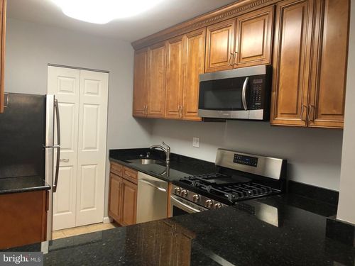 apt-301-5817 Cove Landing Rd, BURKE, VA, 22015-2691 | Card Image